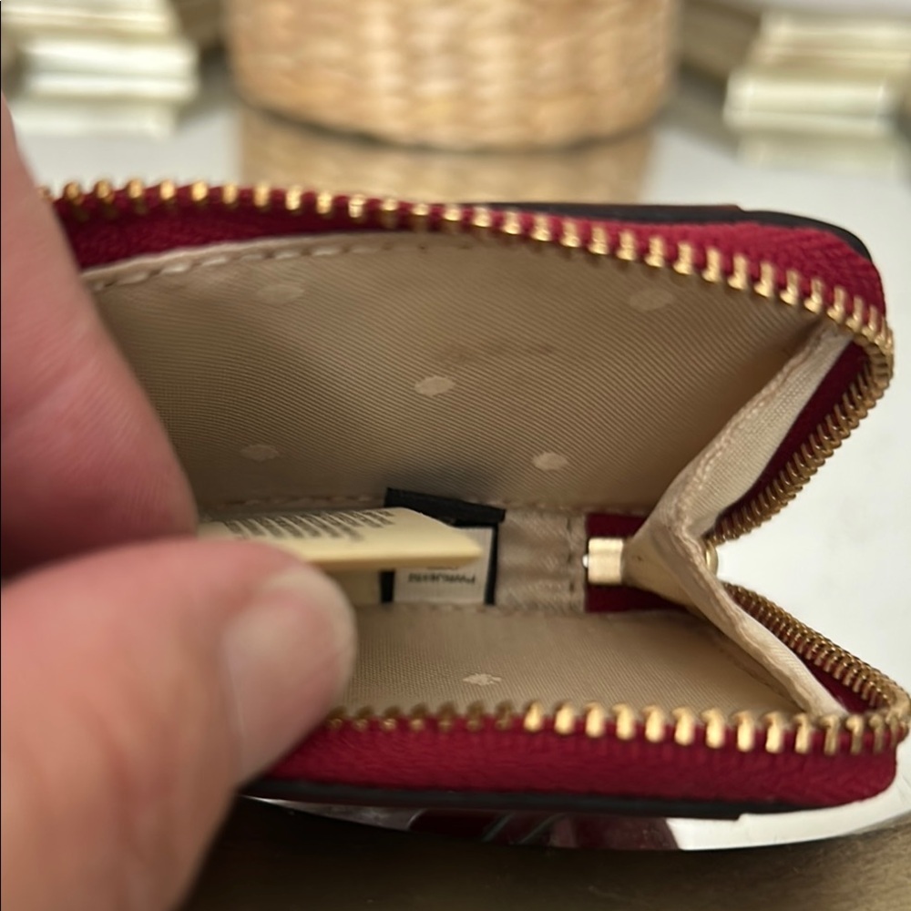 Kate Spade champagne coin pouch - Picture 8 of 9